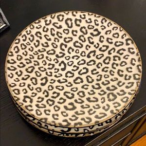 Gorgeous  never been used brand new condition.